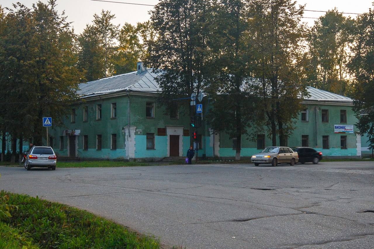 Глазов, Советская улица, 2
