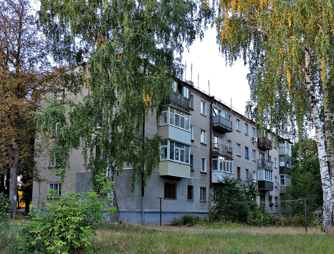 Харьковский район, прочие н.п., пос. Коммунист, улица Докучаева, 4