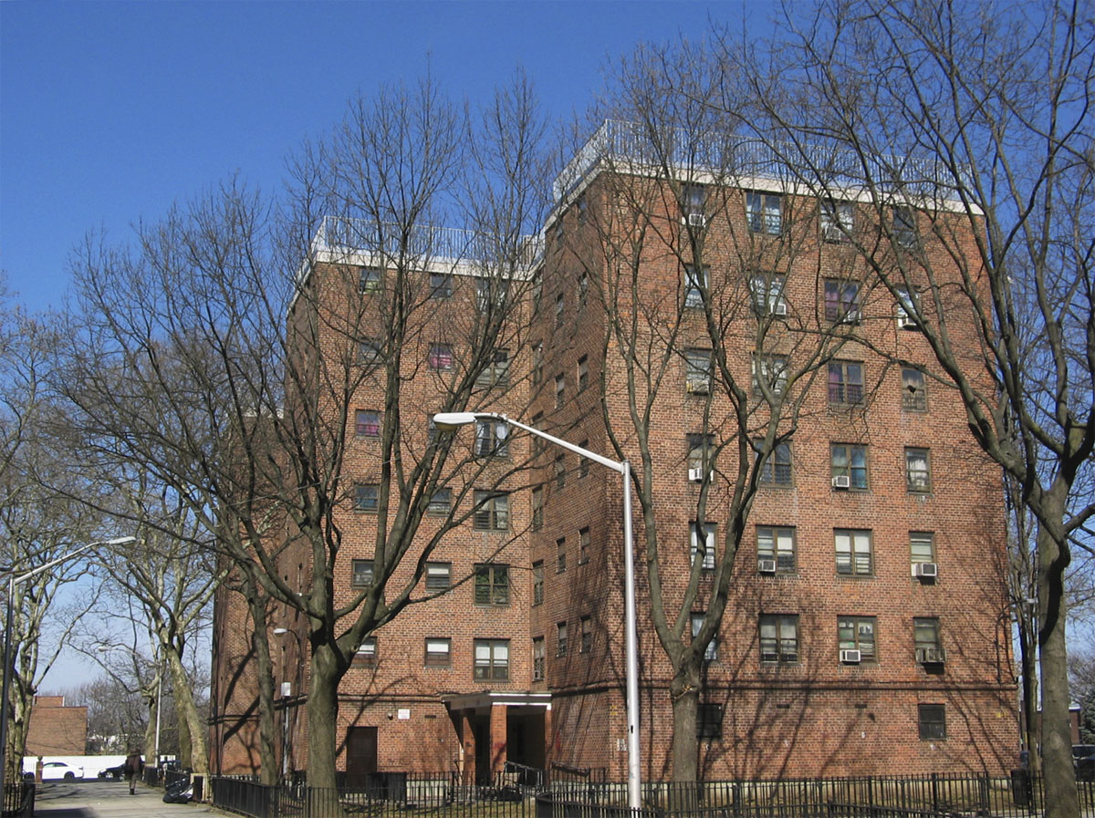 Нью-Йорк, Batchelder Street, 2218