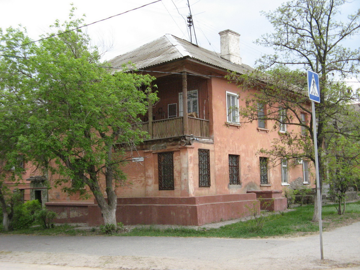 Волгоград, Калининградская улица, 11