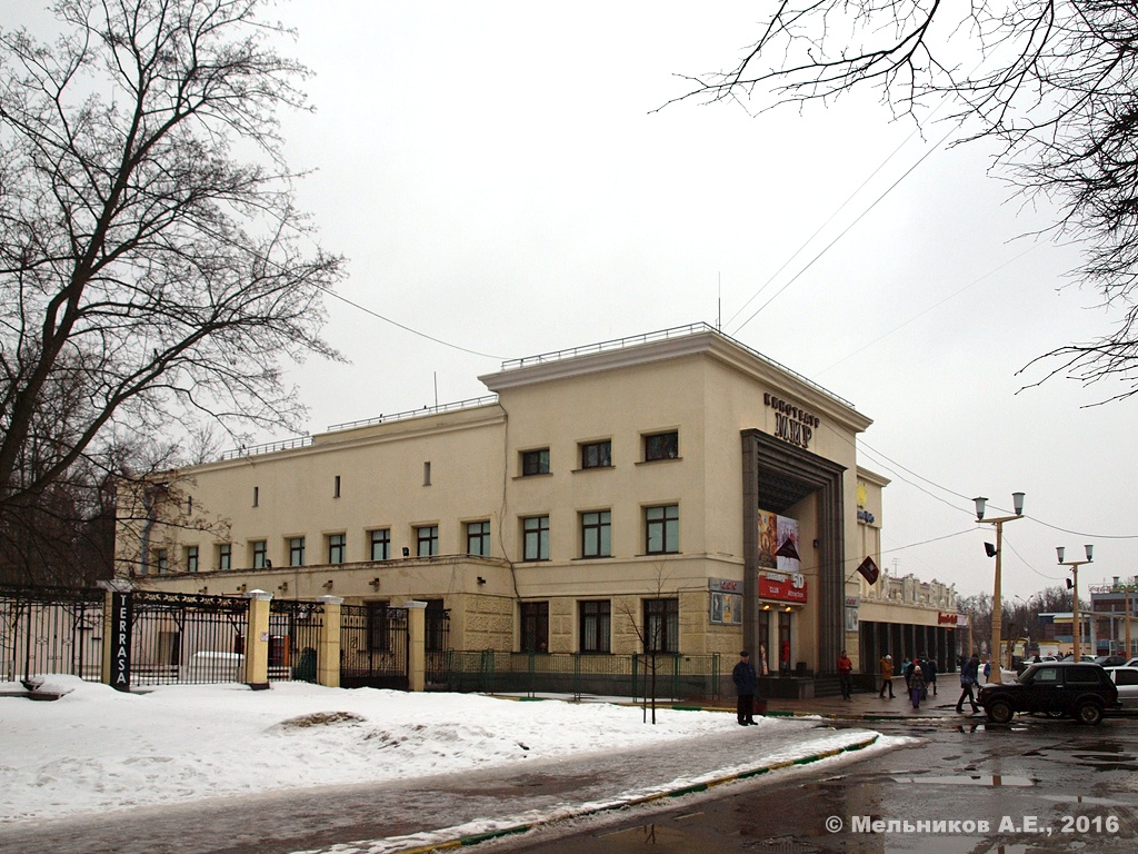 Нижний Новгород, Улица Героя Юрия Смирнова, 14