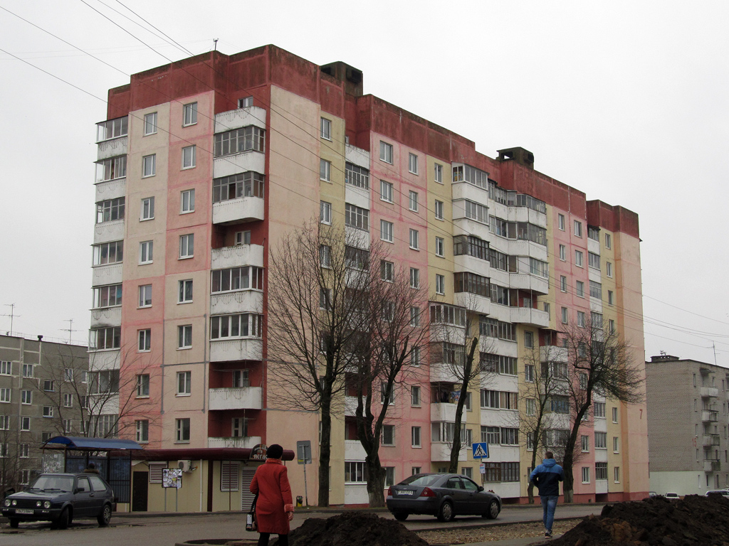 Фаниполь, Комсомольская улица, 7