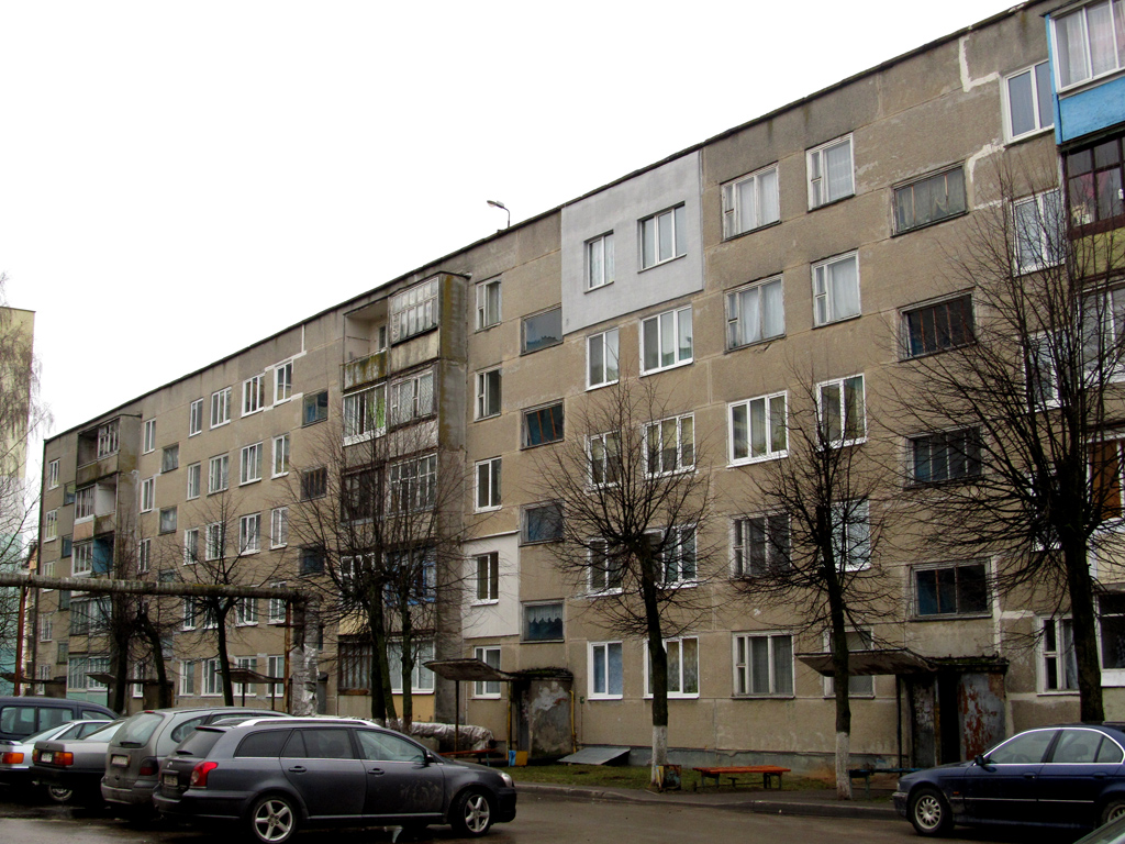 Фаниполь, Комсомольская улица, 16