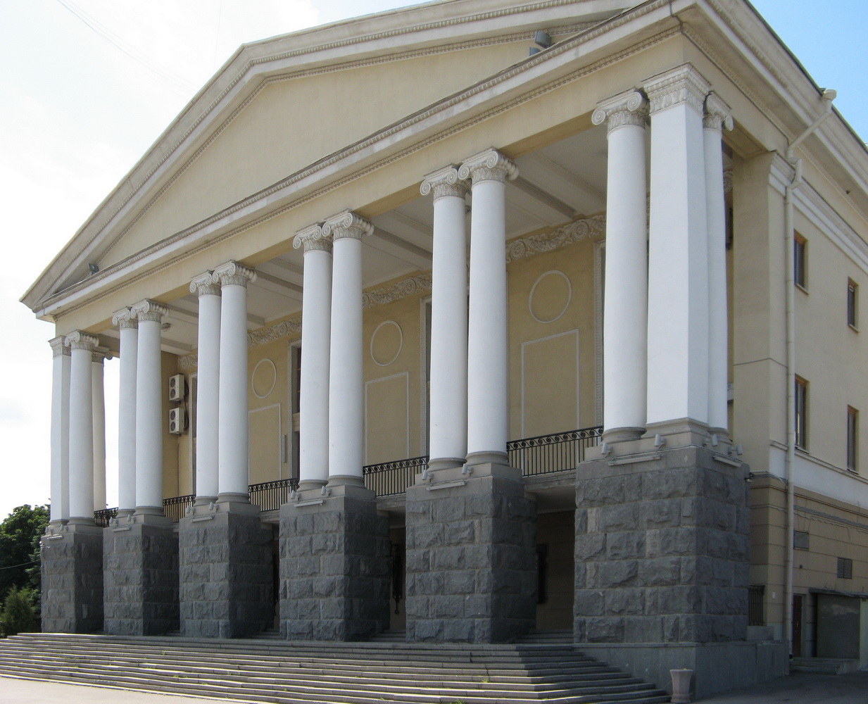 Волгоград, Улица Маршала Чуйкова, 4