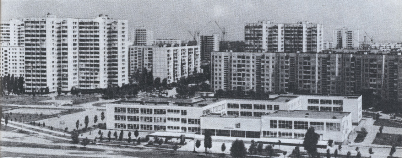 Одесса, Вулиця Академіка Корольова, 90б; Вулиця Академіка Корольова, 90а; Вулиця Академіка Корольова, 86; Вулиця Академіка Корольова, 90; Вулиця Академіка Корольова, 80а; Вулиця Академіка Корольова, 80б