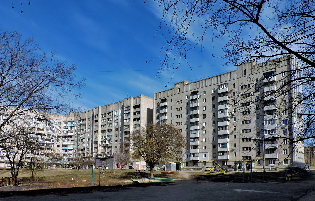 Харьков, Улица Гвардейцев-Широнинцев, 15 / Юбилейный проспект, 46
