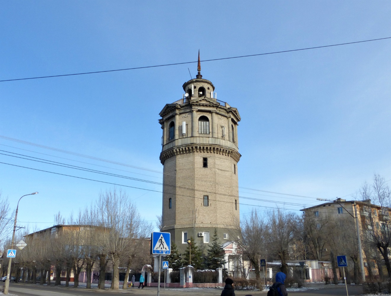 Волжский, Улица Карла Маркса