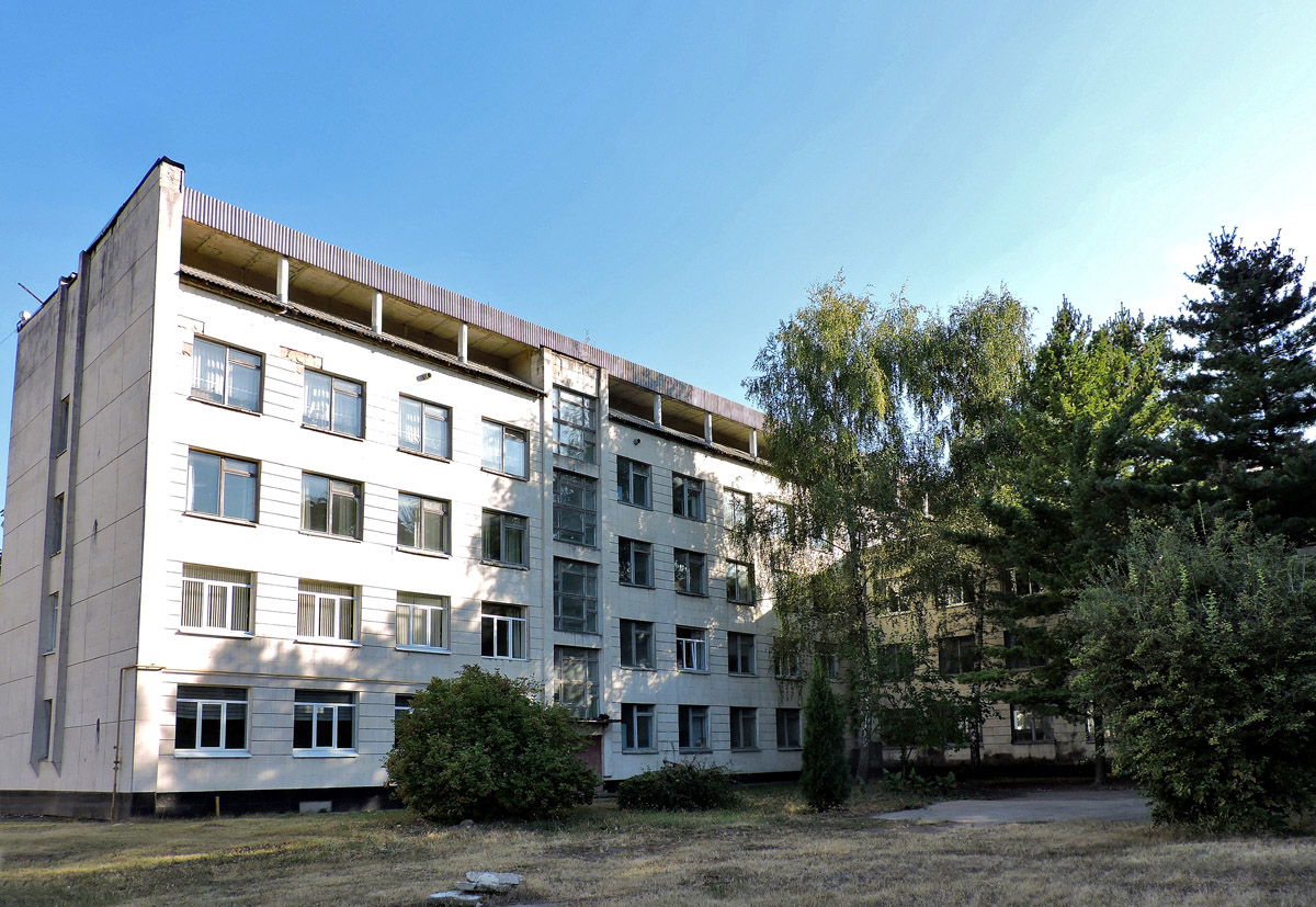 Харківський район, інші н.п., пос. Коммунист, Студенческий городок, 1 корп. 4