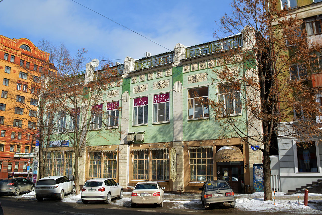 Пермь, Улица Газеты Звезда, 12 / Советская улица, 37