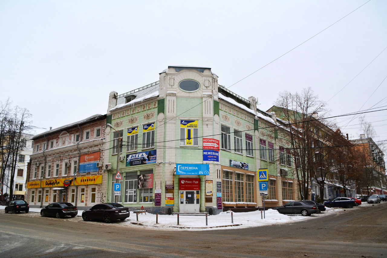 Пермь, Улица Газеты Звезда, 12 / Советская улица, 37