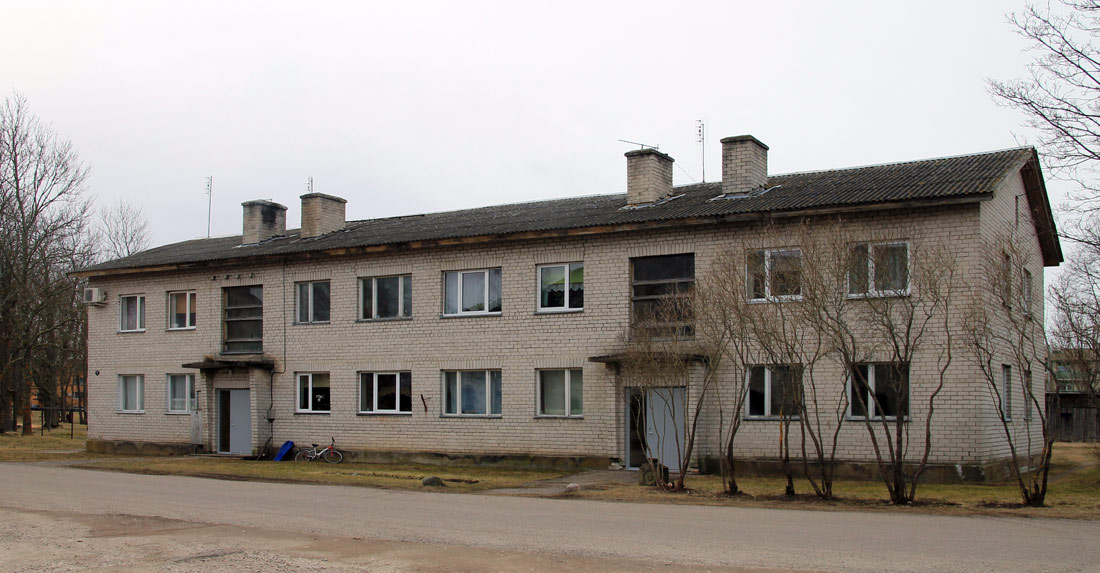 Кыргессааре, Sadama tee, 1