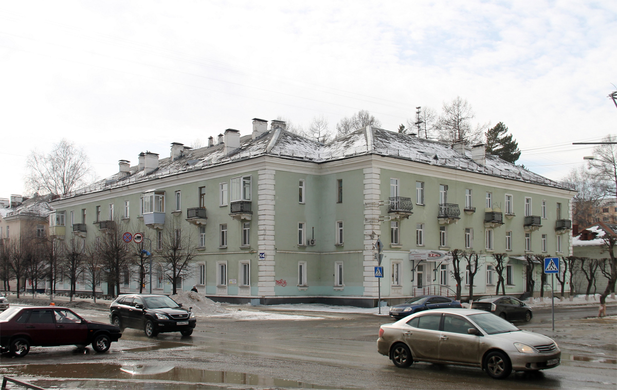 Железногорск, Улица Ленина, 14 / Октябрьская улица, 25