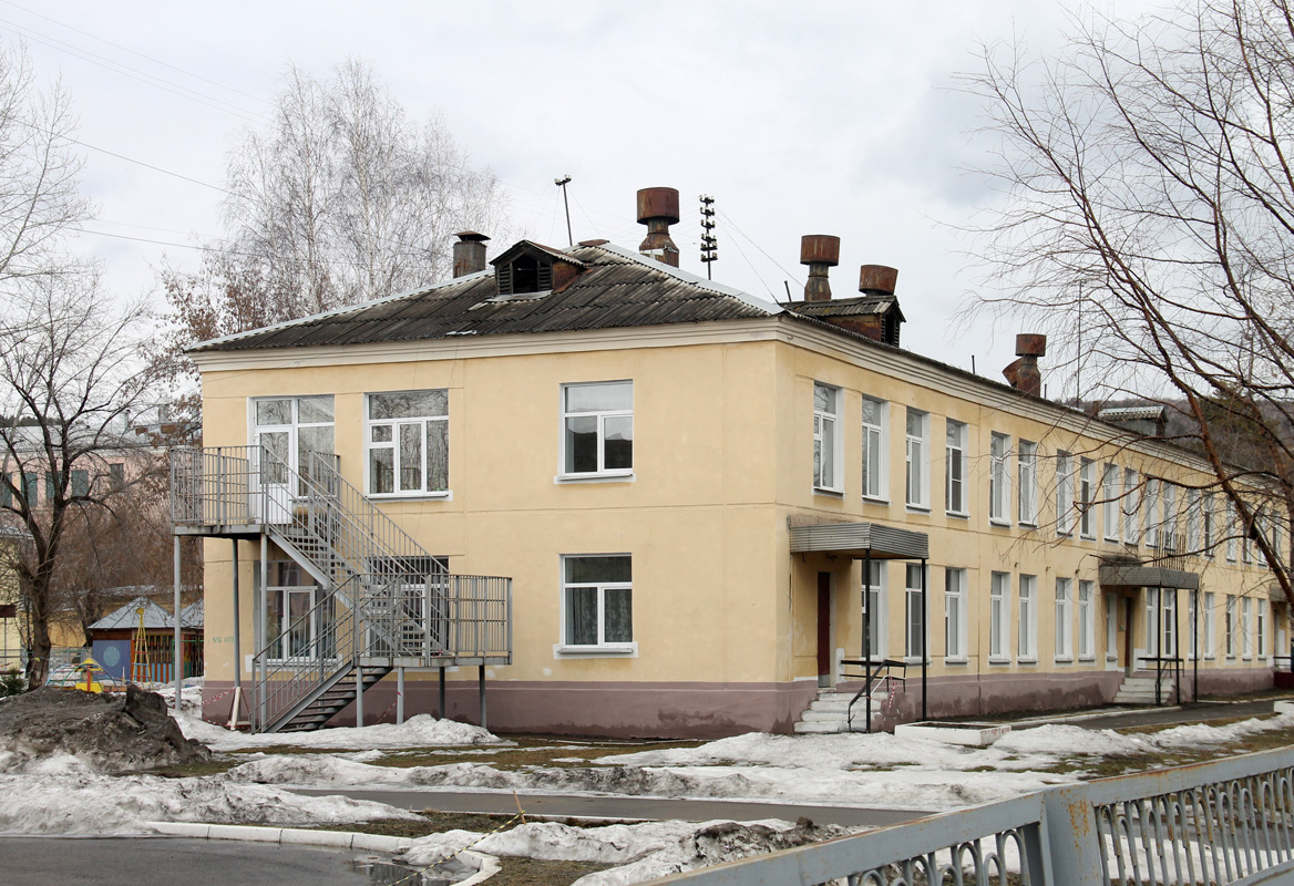 Zheleznogorsk, Октябрьская улица, 46