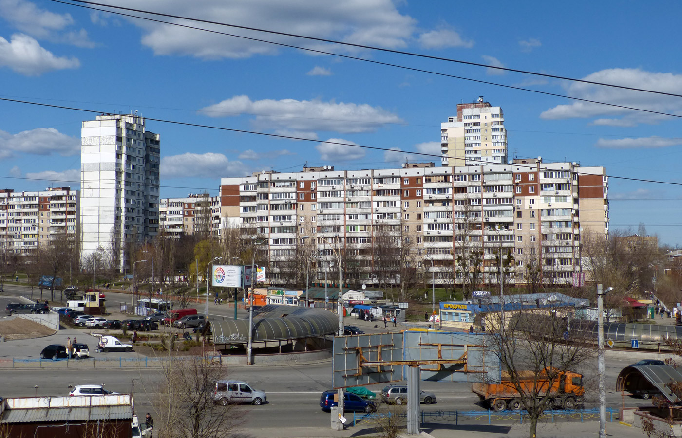 Киев, Проспект Свободы, 2А; Проспект Свободы, 2