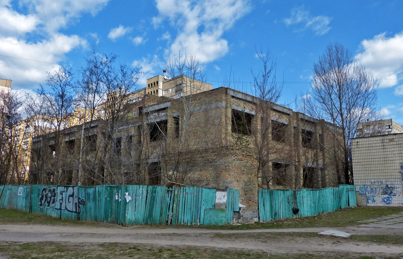 Київ, Проспект Георгия Гонгадзе, 8А*