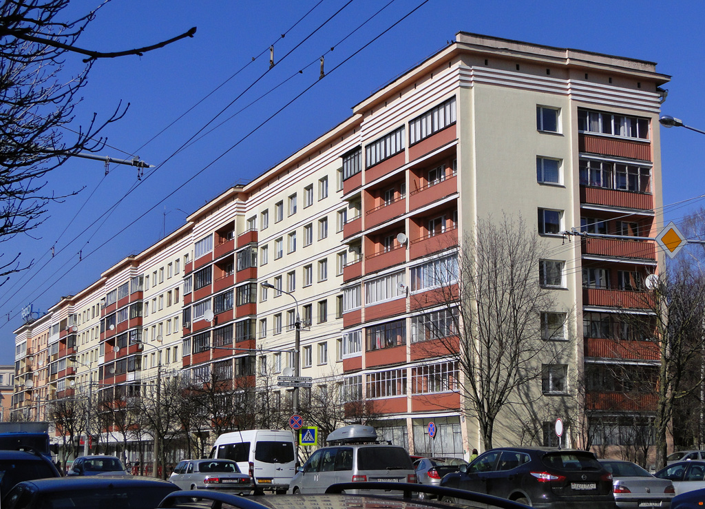 Минск, Проспект Независимости, 72А / Улица Сурганова, 8