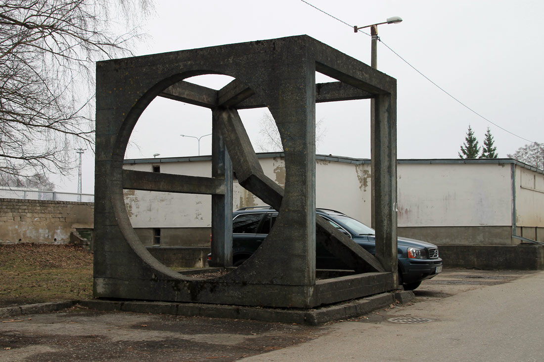 Pärnu, Kuldse Kodu, 1