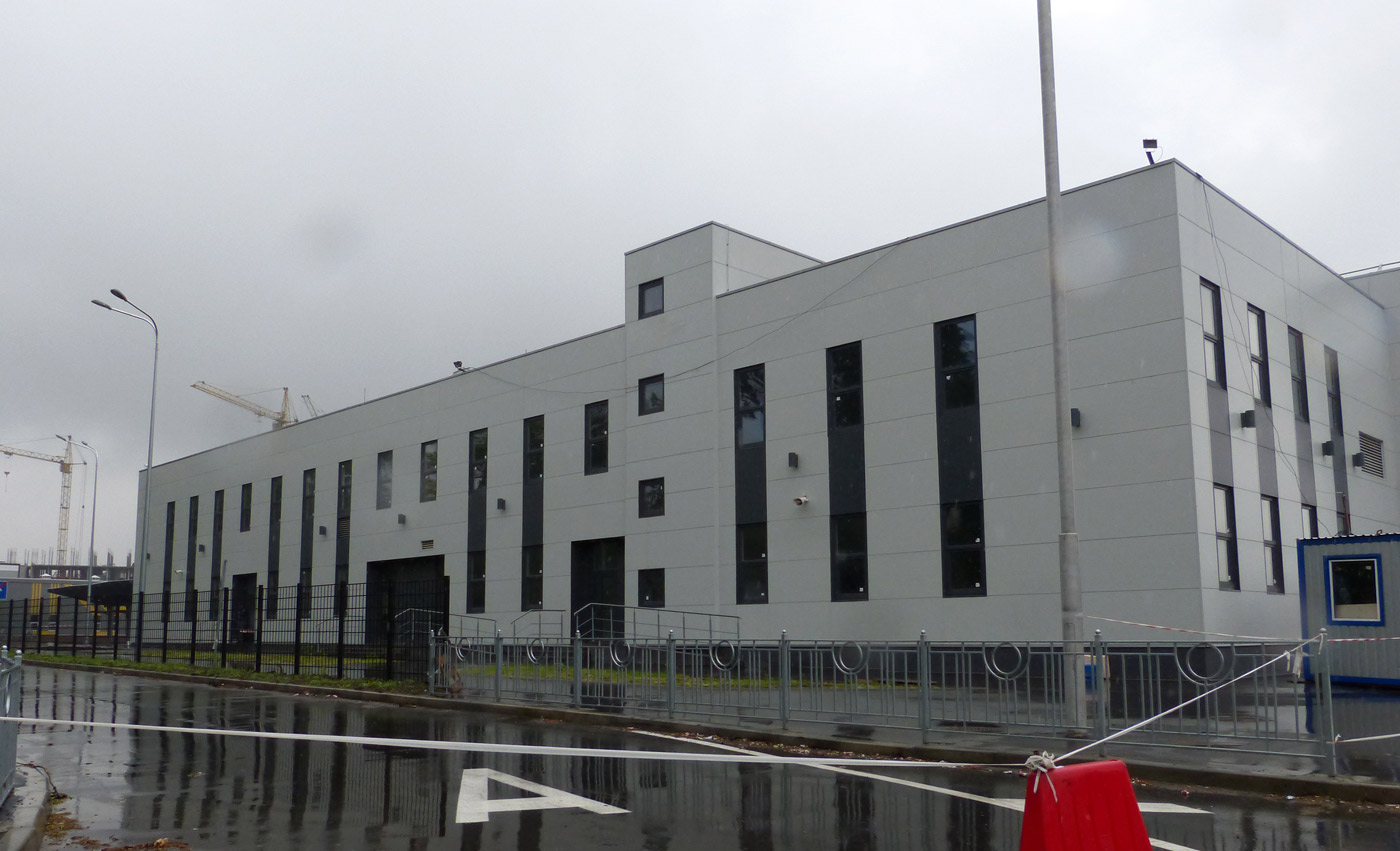 Киев, Большая Кольцевая улица, 1