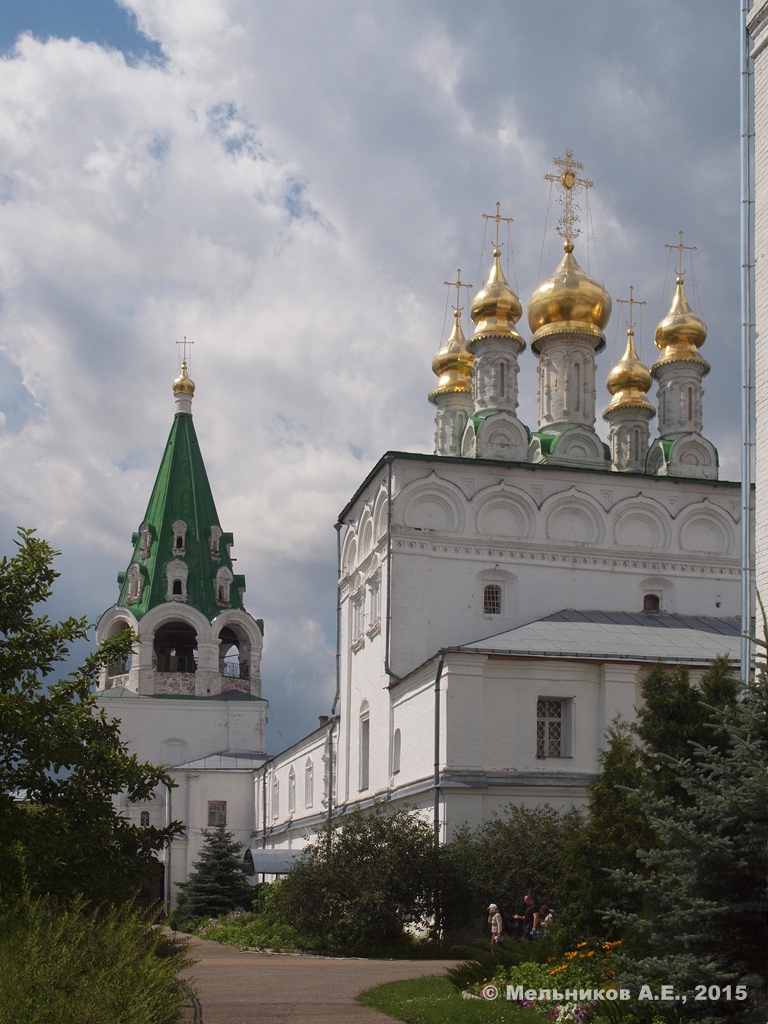Лысковский район, прочие н.п., пос. Макарьево, улица Набережная, 1 (трапезная); пос. Макарьево, улица Набережная, 1 (колокольня)