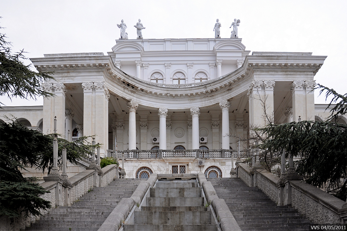 Ялта, пгт Гаспра, Алупкинское шоссе, 15