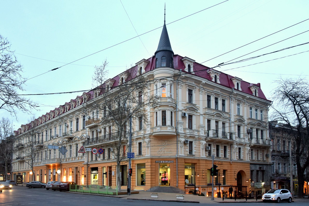 Odesa, вулиця жуковського, 22 / Рішельєвська вулиця, 15-17