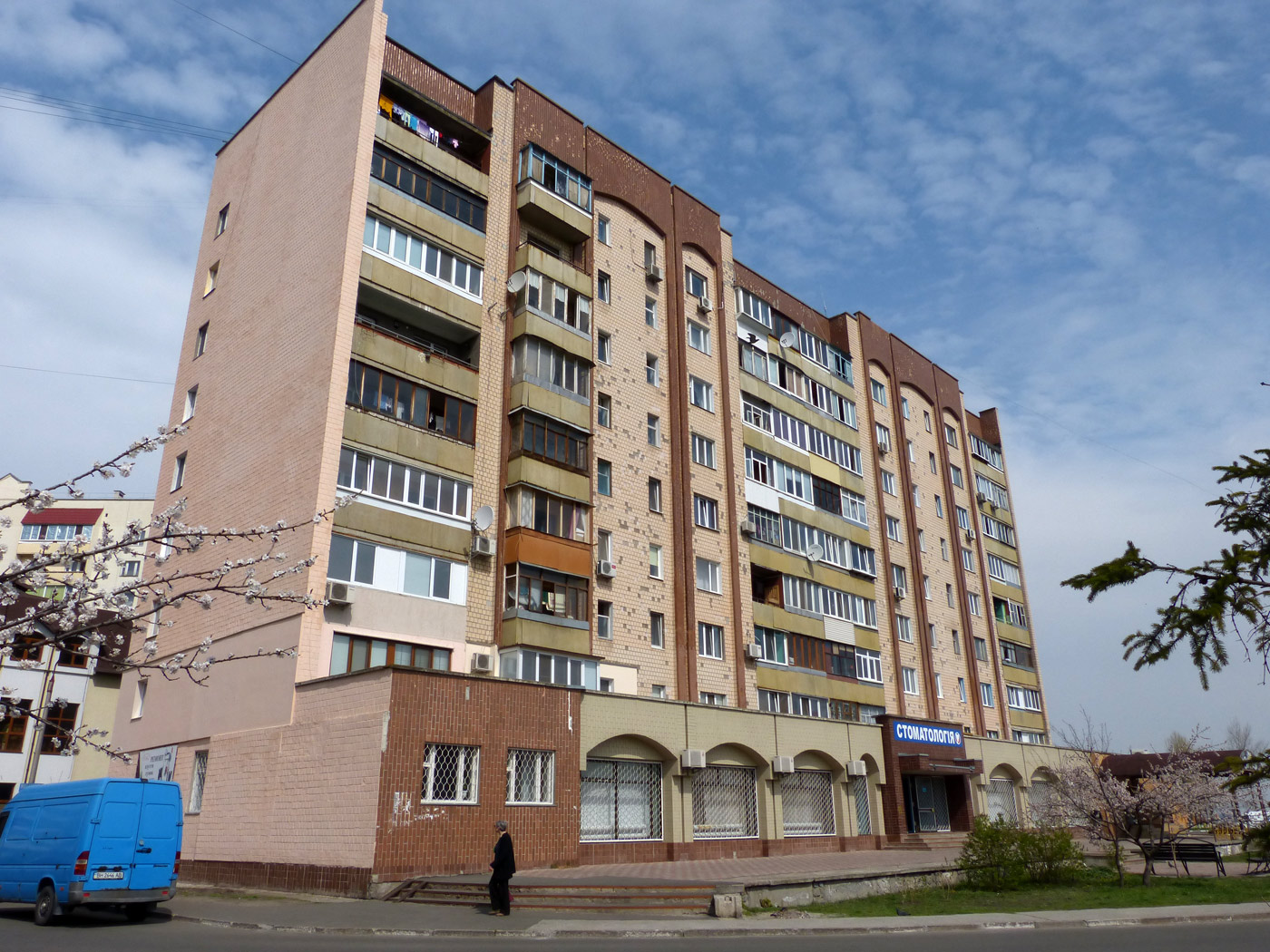 Украинка, Сосновая улица, 6