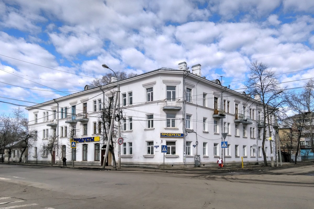 Ростов, Пролетарская улица, 33 / Улица Революции, 11