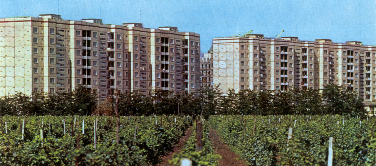 Одесса, Вулиця Академіка Корольова, 1; Вулиця Академіка Корольова, 3
