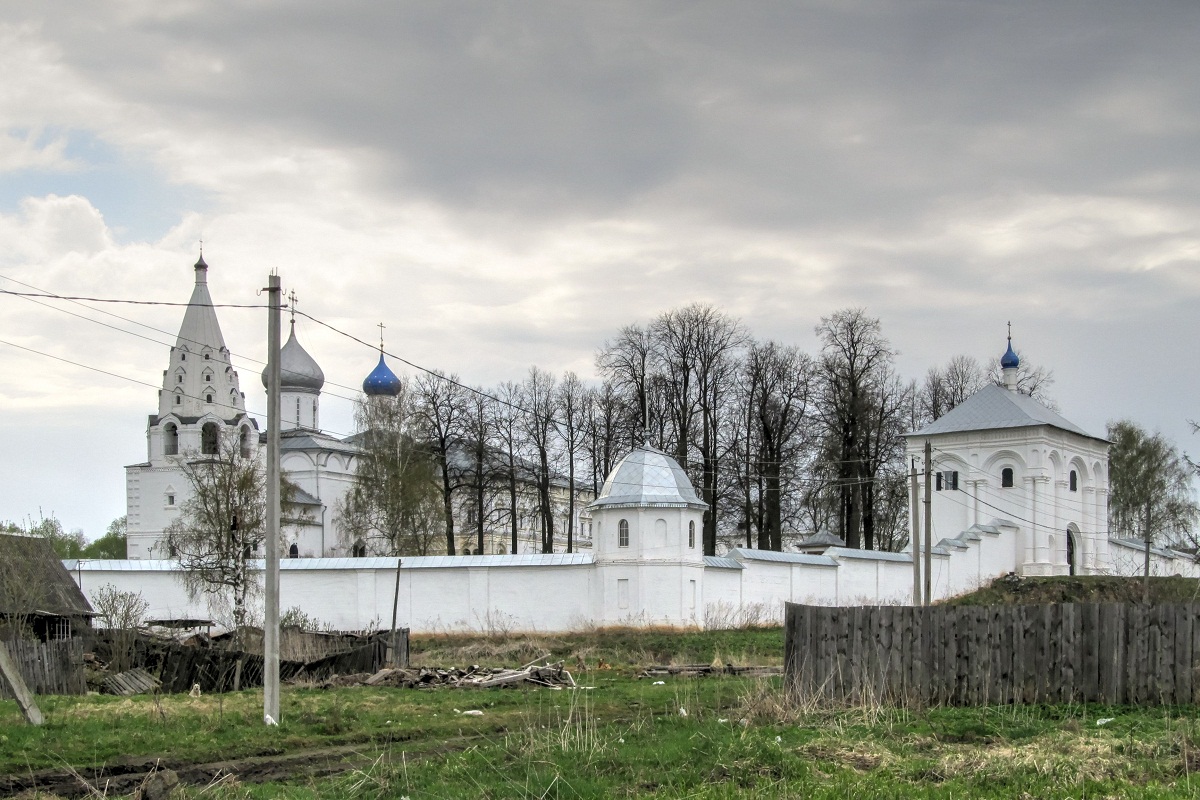 Переславль-Залесский, Луговая улица, 7 (Северная башня); Луговая улица, 7 (Колокольня); Луговая улица, 7 (Троицкий собор); Луговая улица, 7 Церковь Похвалы Богородицы; Луговая улица, 7 (Святые ворота)