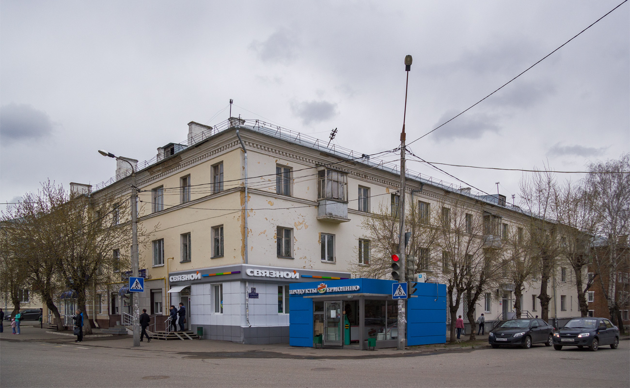 Казань, Улица Лейтенанта Красикова, 5 / Улица Ильича, 34