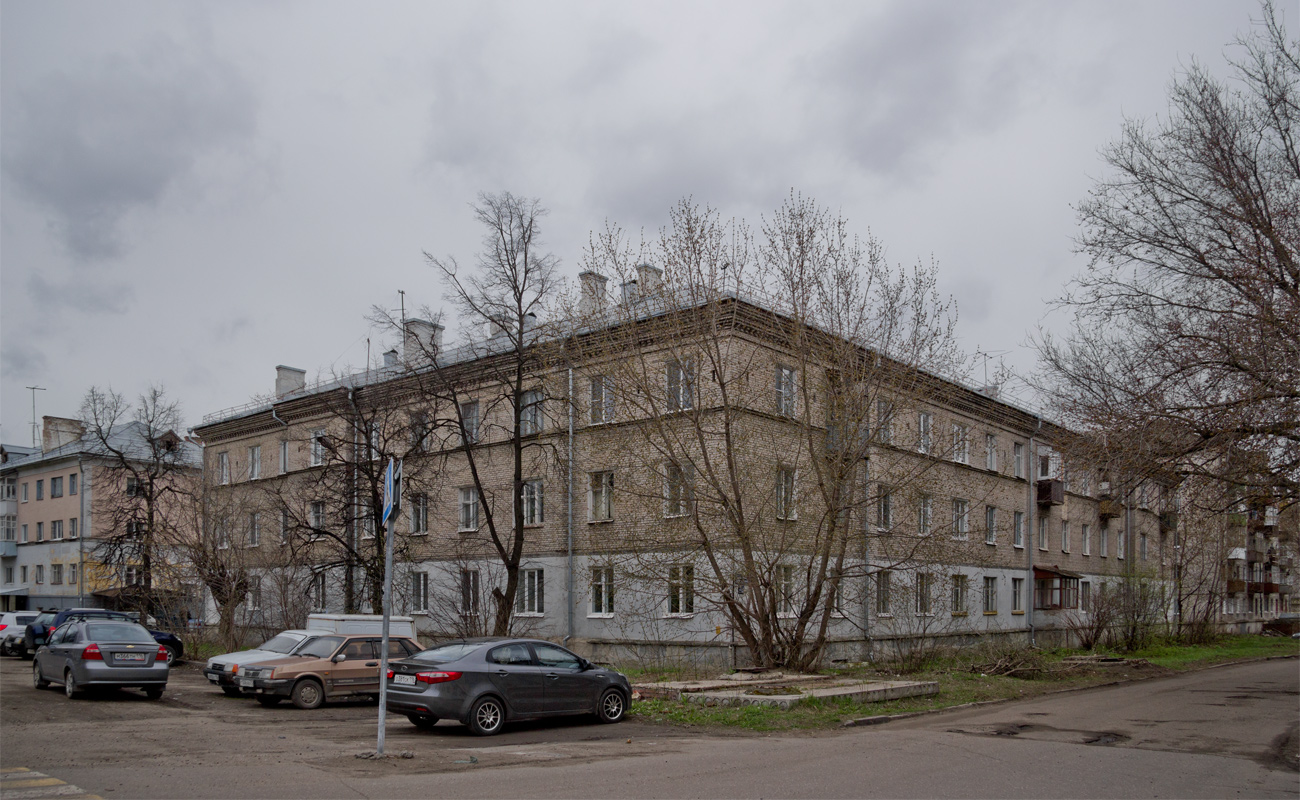 Казань, Улица Железнодорожников, 26 / Улица Ильича, 31