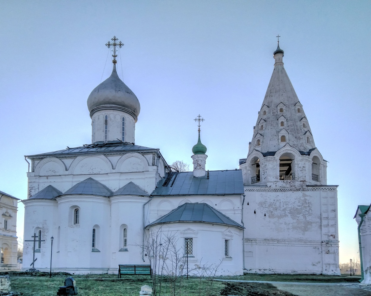 Переславль-Залесский, Луговая улица, 7 (Троицкий собор); Луговая улица, 7 (Колокольня)