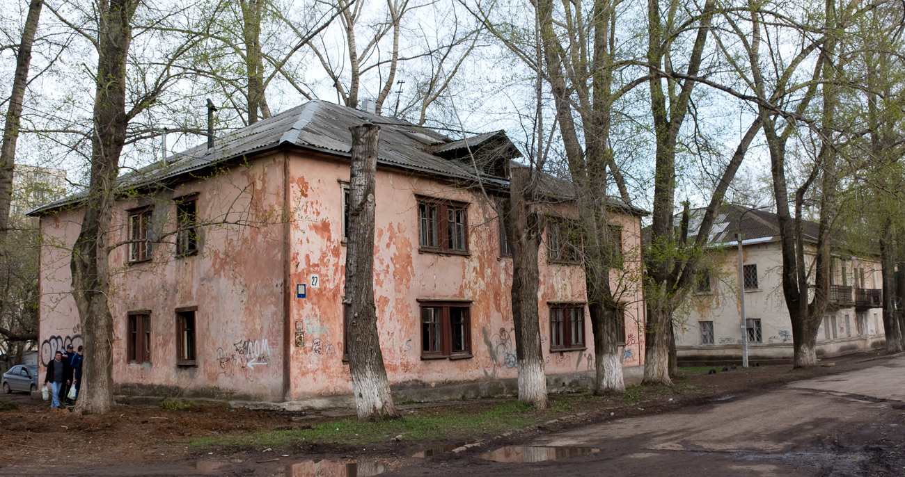 Уфа, Борисоглебская улица, 27; Борисоглебская улица, 29 / Улица Коммунаров, 49