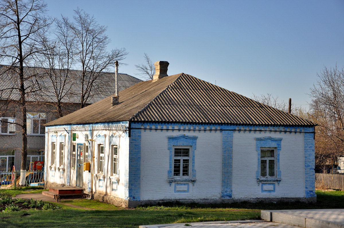 Лозовской район, прочие н.п., с. Катериновка, улица Слобожанская, 4