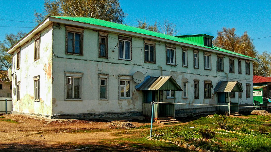 Гафурийский район, прочие н.п., Село Красноусольский, улица Калмыкова, 9