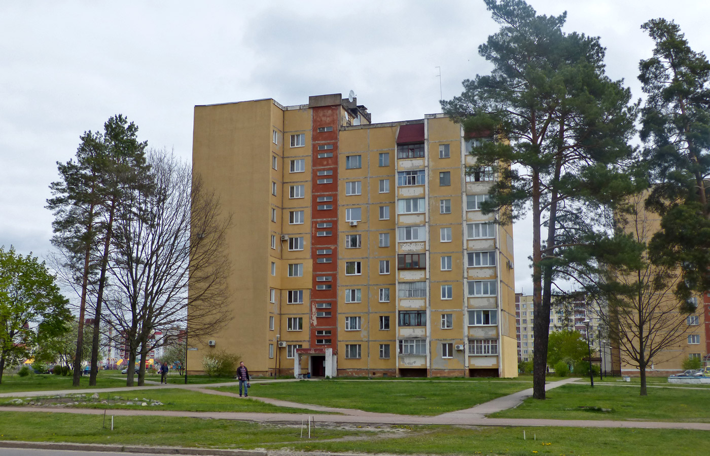 Славутич, Квартал Черниговский, 3