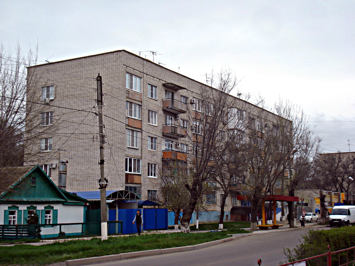 Элиста, Улица Клыкова, 34; Улица Клыкова, 22