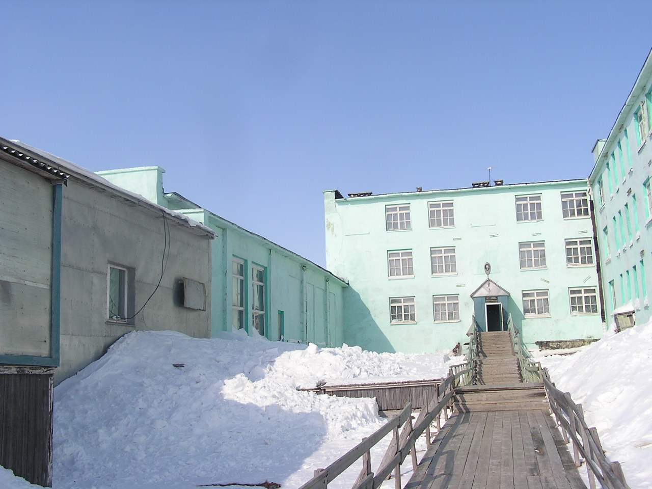 Амдерма, Полярная улица, 5