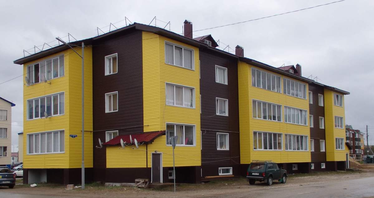 Искателей, Улица Губкина, 4