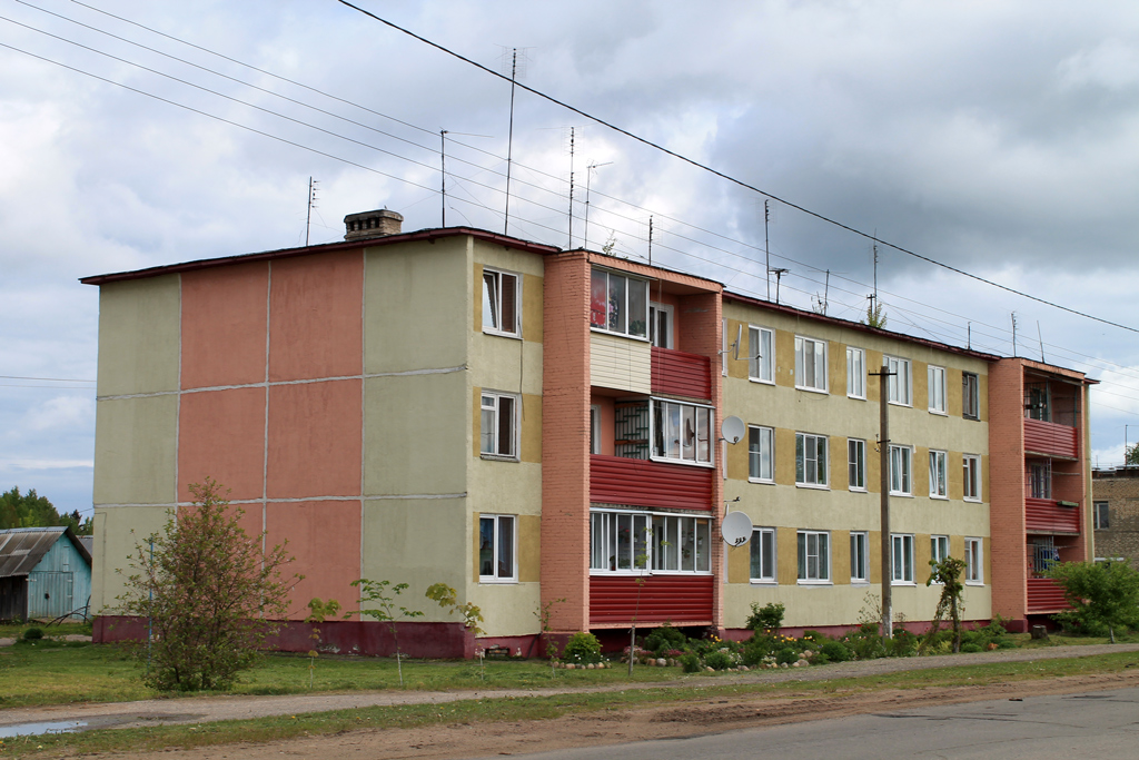Rossony, Улица Лапенко, 28