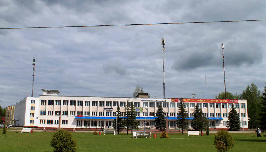 Россоны, Улица Машерова, 3