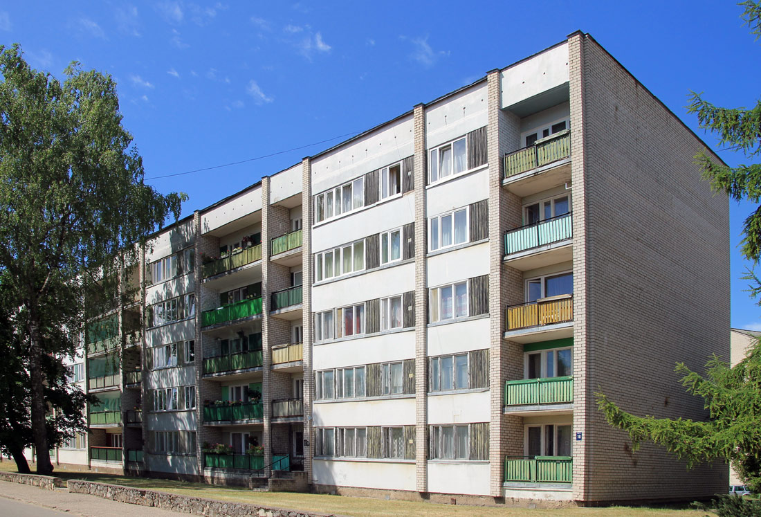 Валка, Raiņa iela, 18