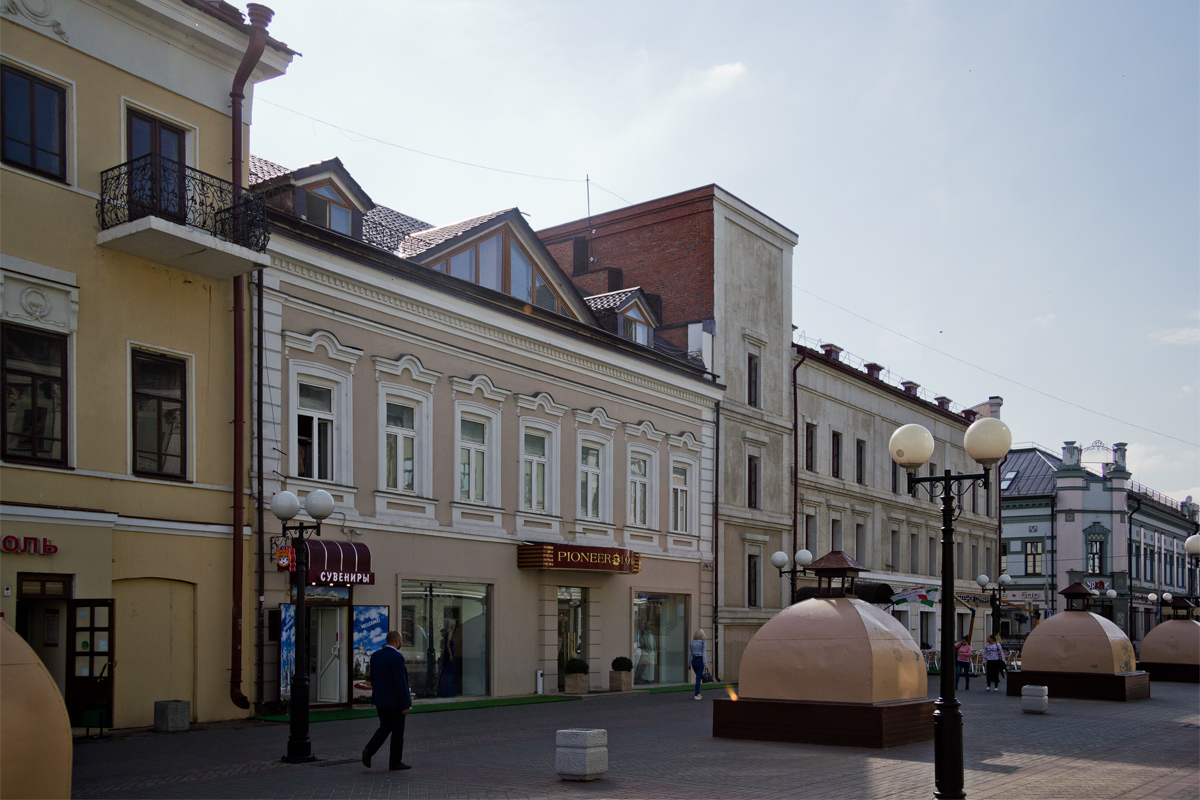 Kaasan, Улица Баумана, 38А; Улица Баумана, 38 / Улица Чернышевского, 17