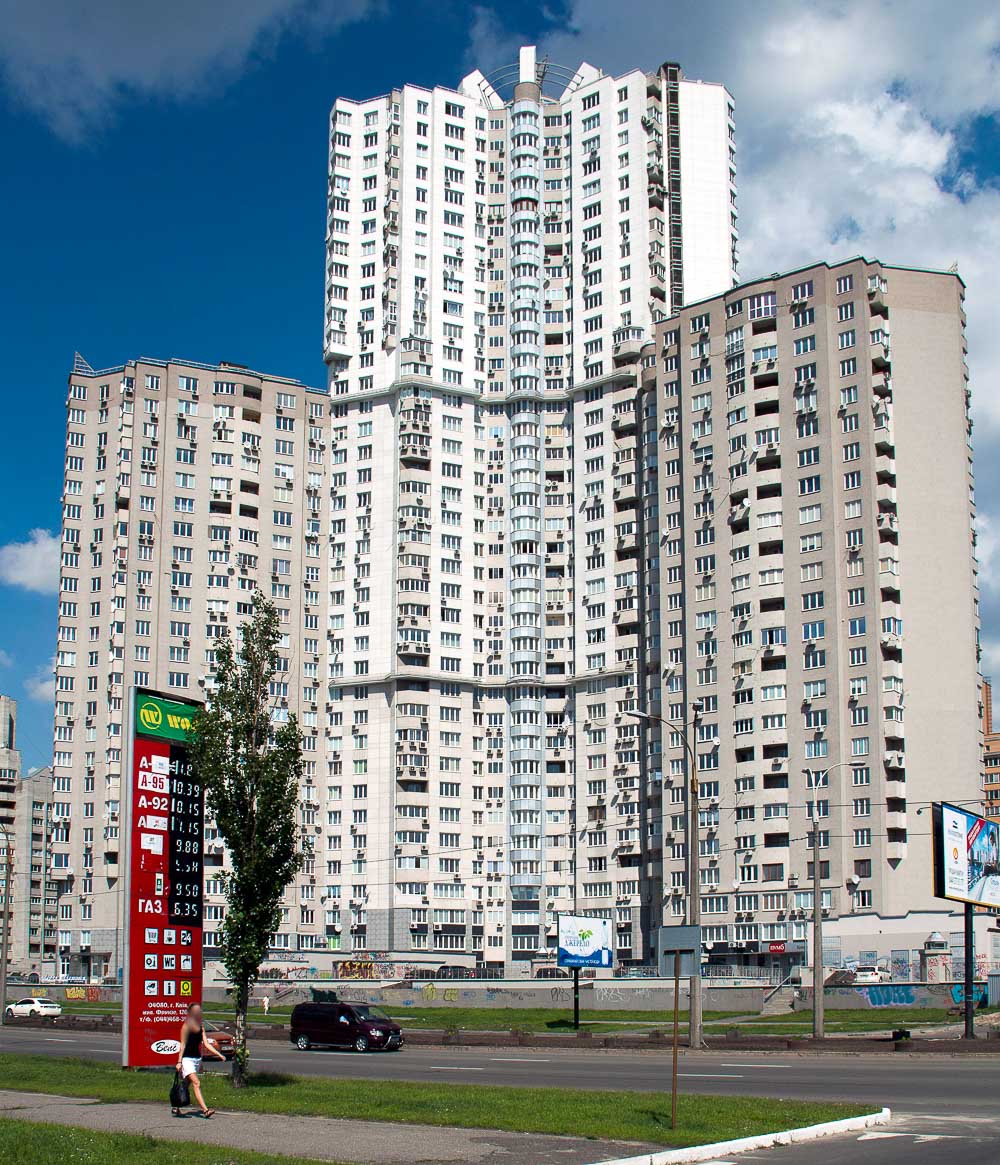 Киев, Улица Княжий Затон, 21