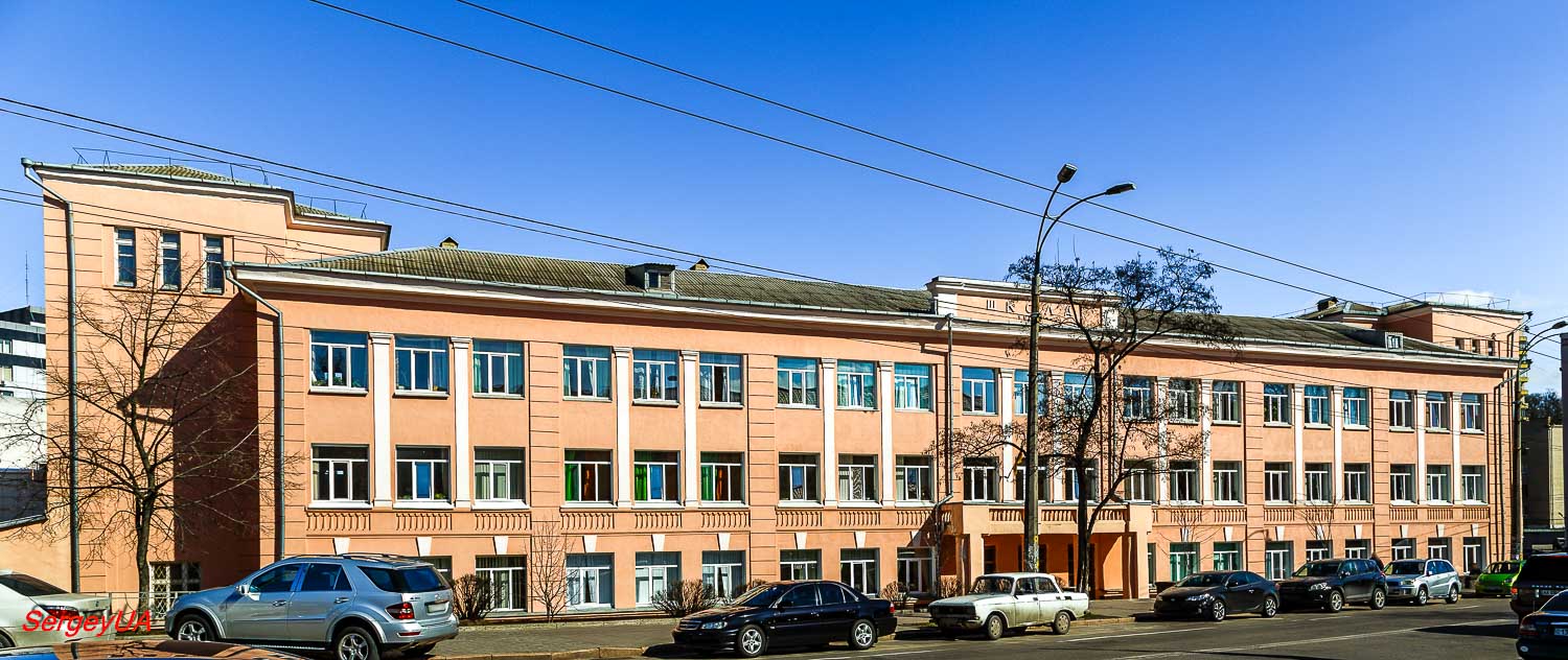 Киев, Бастионная улица, 7 / Болсуновская улица, 18