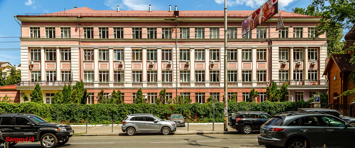 Киев, Жилянская улица, 88