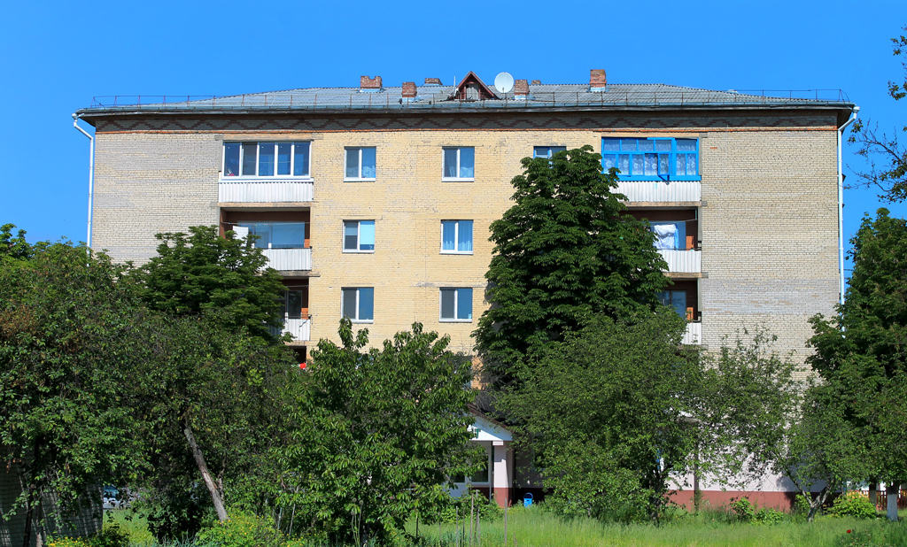 Наровля, Садовая улица, 6