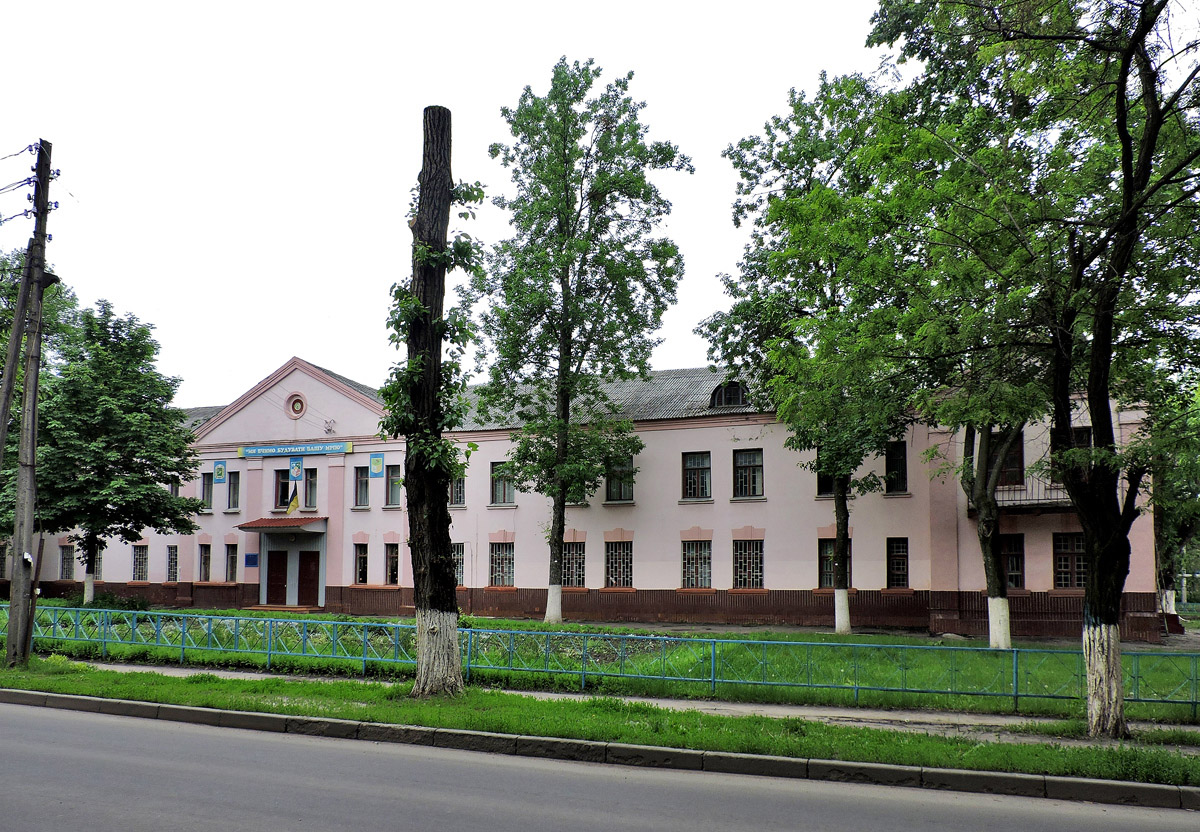 Харьков, Улица Ивана Камышева, 16 / Улица Михайлика, 12