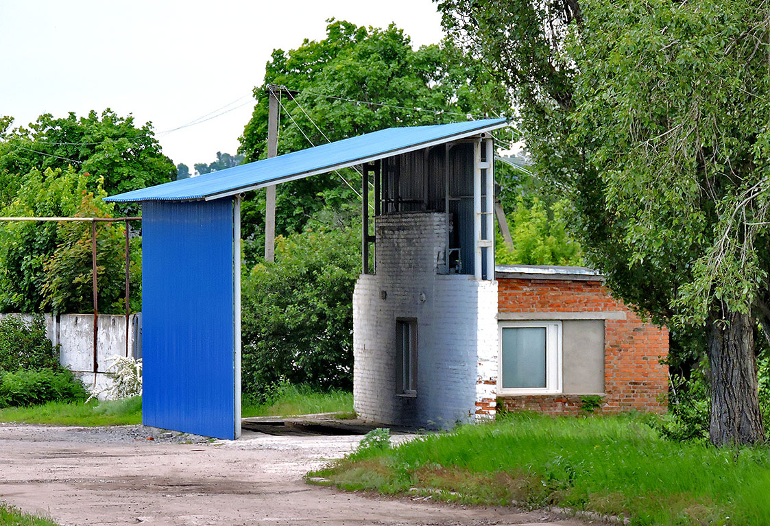 Дергачёвский район, прочие н.п., с. Гоптовка, Советская улица, 1