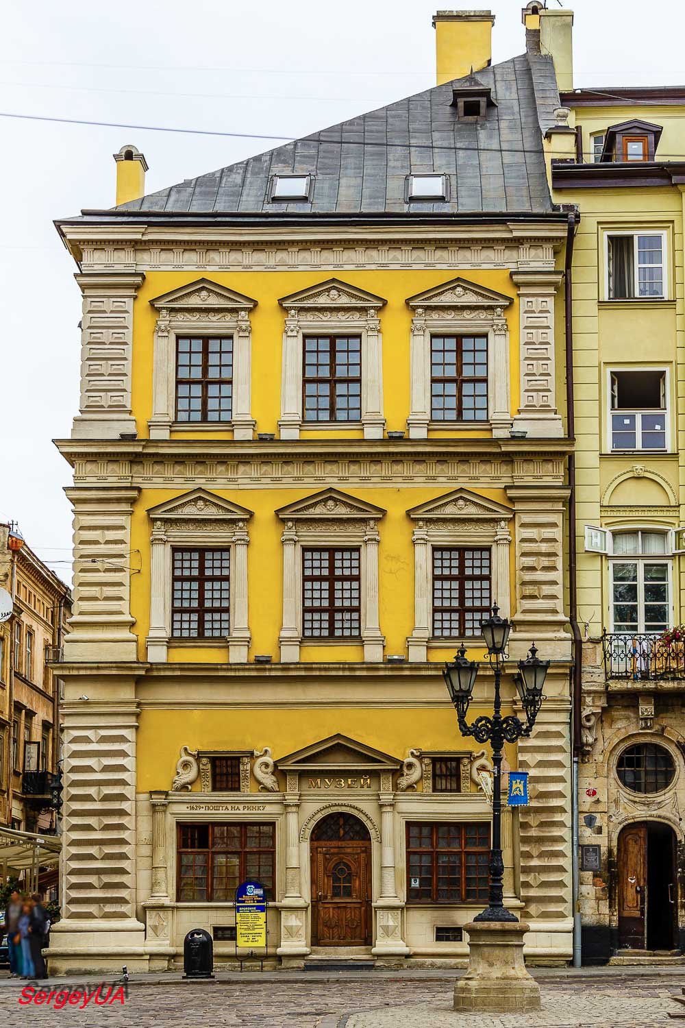 Львов, Площадь Рынок, 2